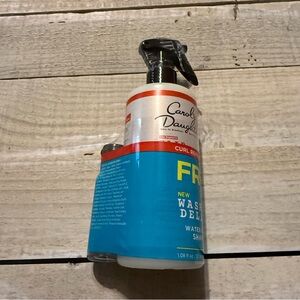 NEW Carols Daughter HAIR MILK Curl Refresher Spray 10 fl oz Free shampoo sample.